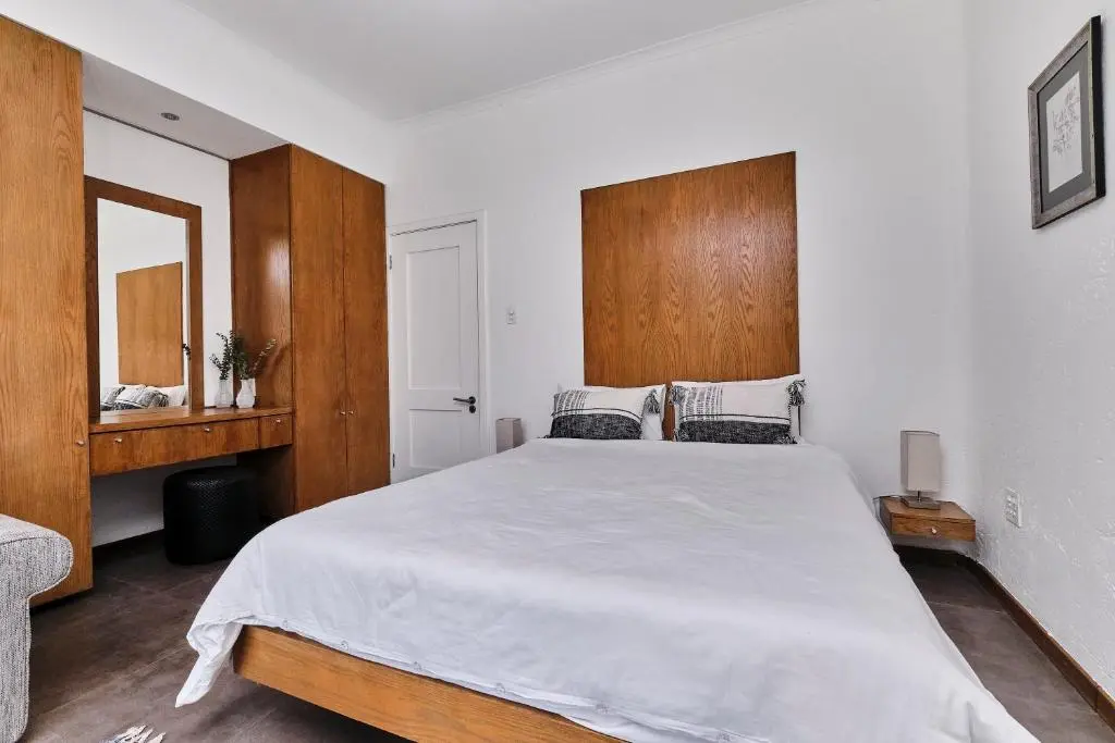 Image of Shrubly Suite 1 – Peaceful, Stylish in Sandton-Backup Power