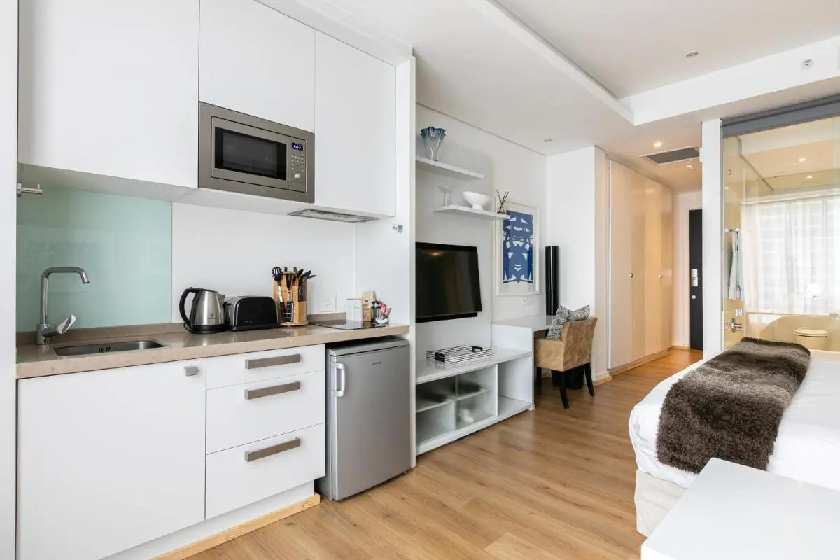 Image 4 of Skye Exclusive service