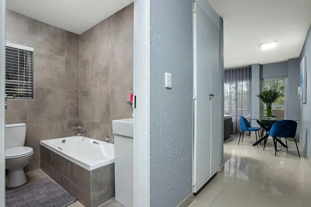 Image 2 of St Tropez 1 Bedroom Sandton Residence