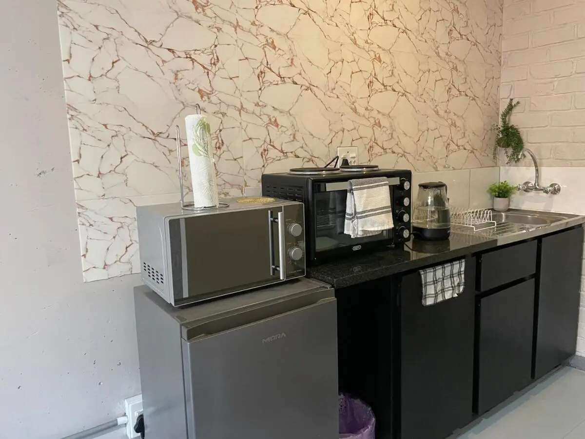 Image 2 of StayEasy in Maboneng