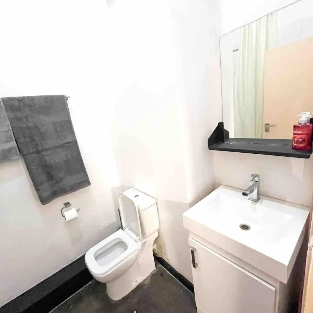 Image 5 of Studio apartment in the heart of Maboneng