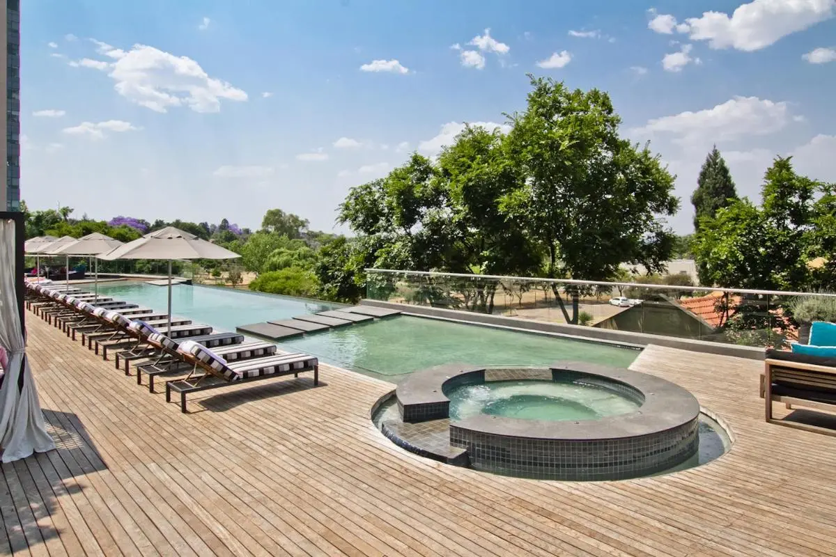 Image 3 of Stunning 1 bedroom apartment in a hotel with pool