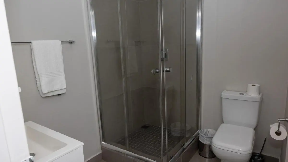 Image 2 of Stylish 2 Bed Apartment Fast Wifi