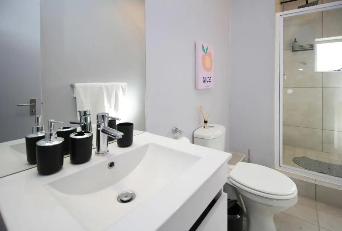 Image 2 of Stylish Circa 2222 in Illovo