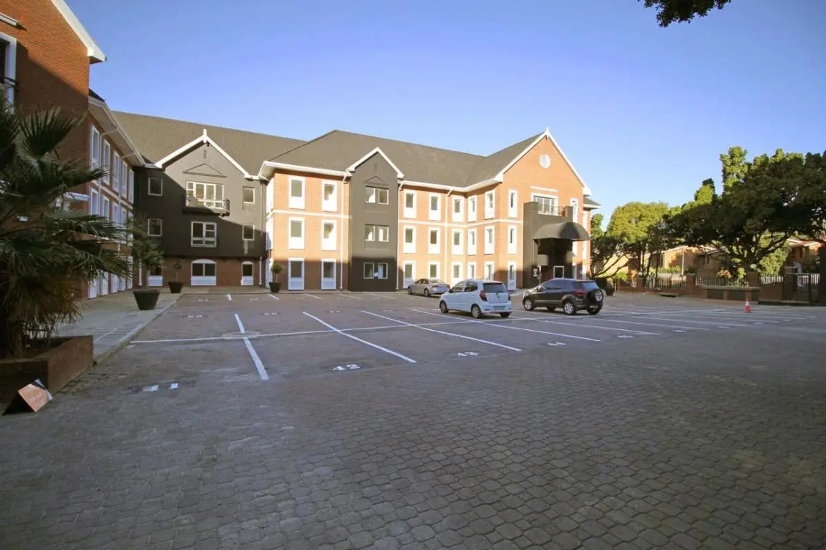 Image 6 of Stylish Circa 2222 in Illovo