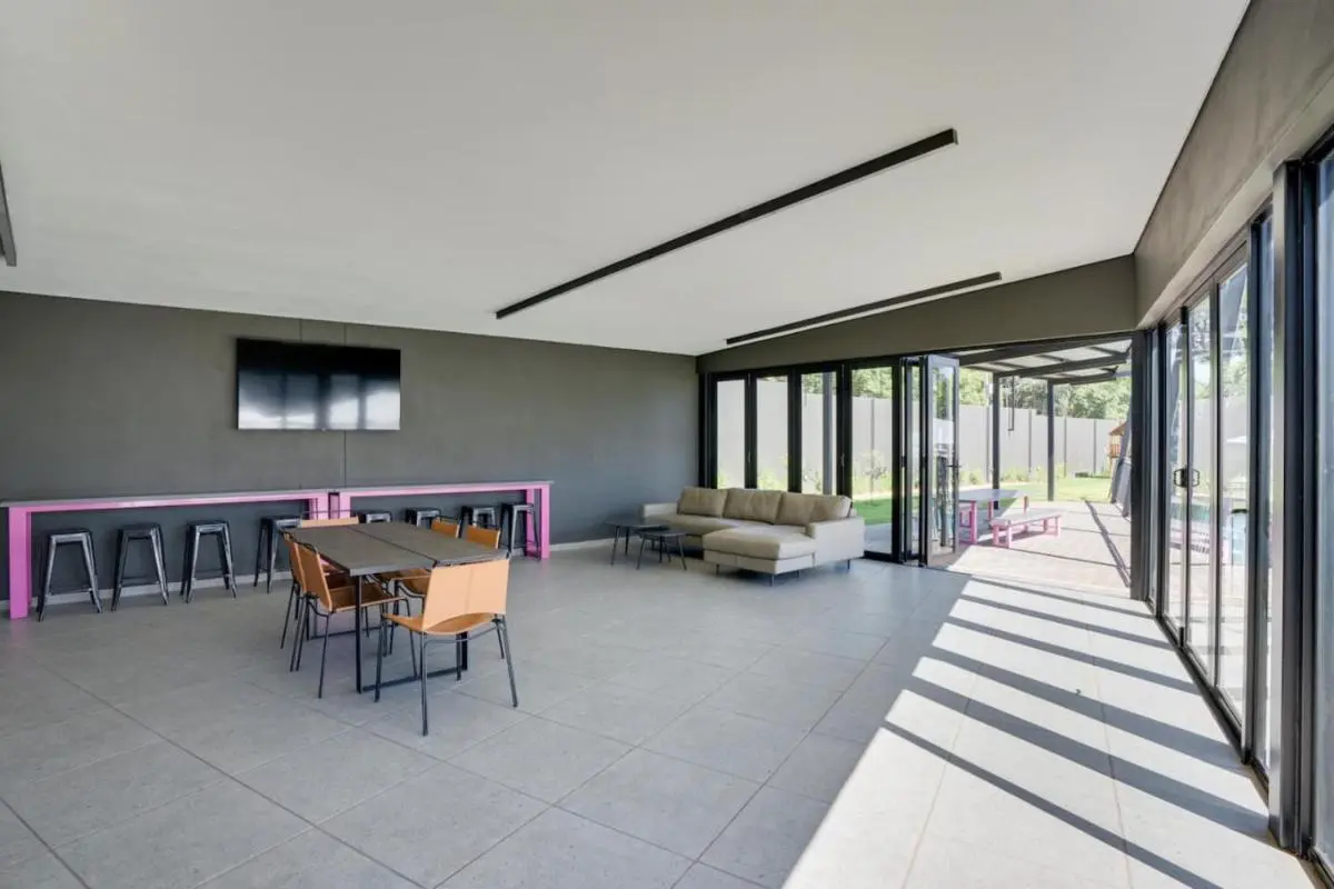 Image 6 of Stylish Studio on Flex on Murray 91B