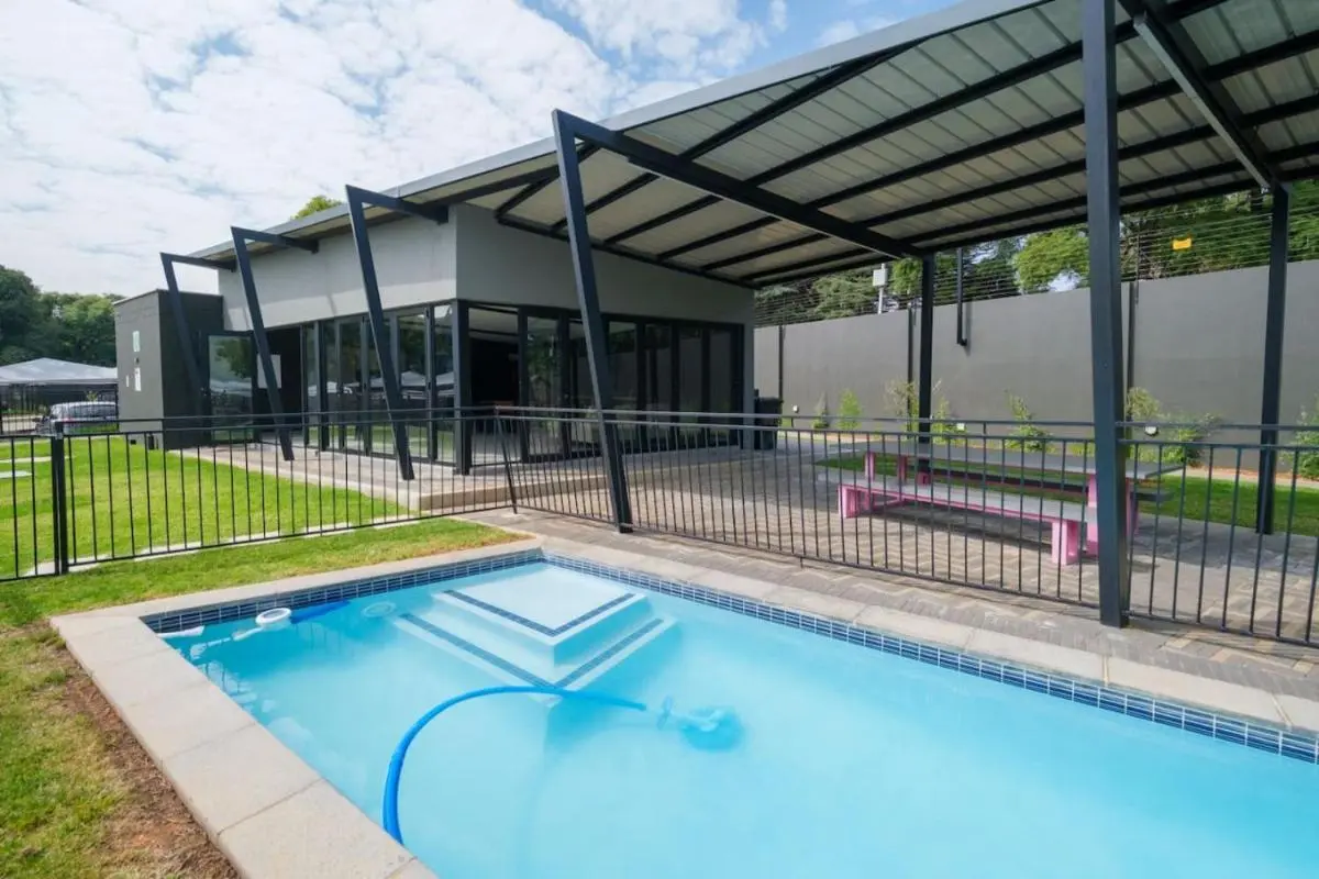 Image 3 of Stylish Studio on Flex on Murray 91B