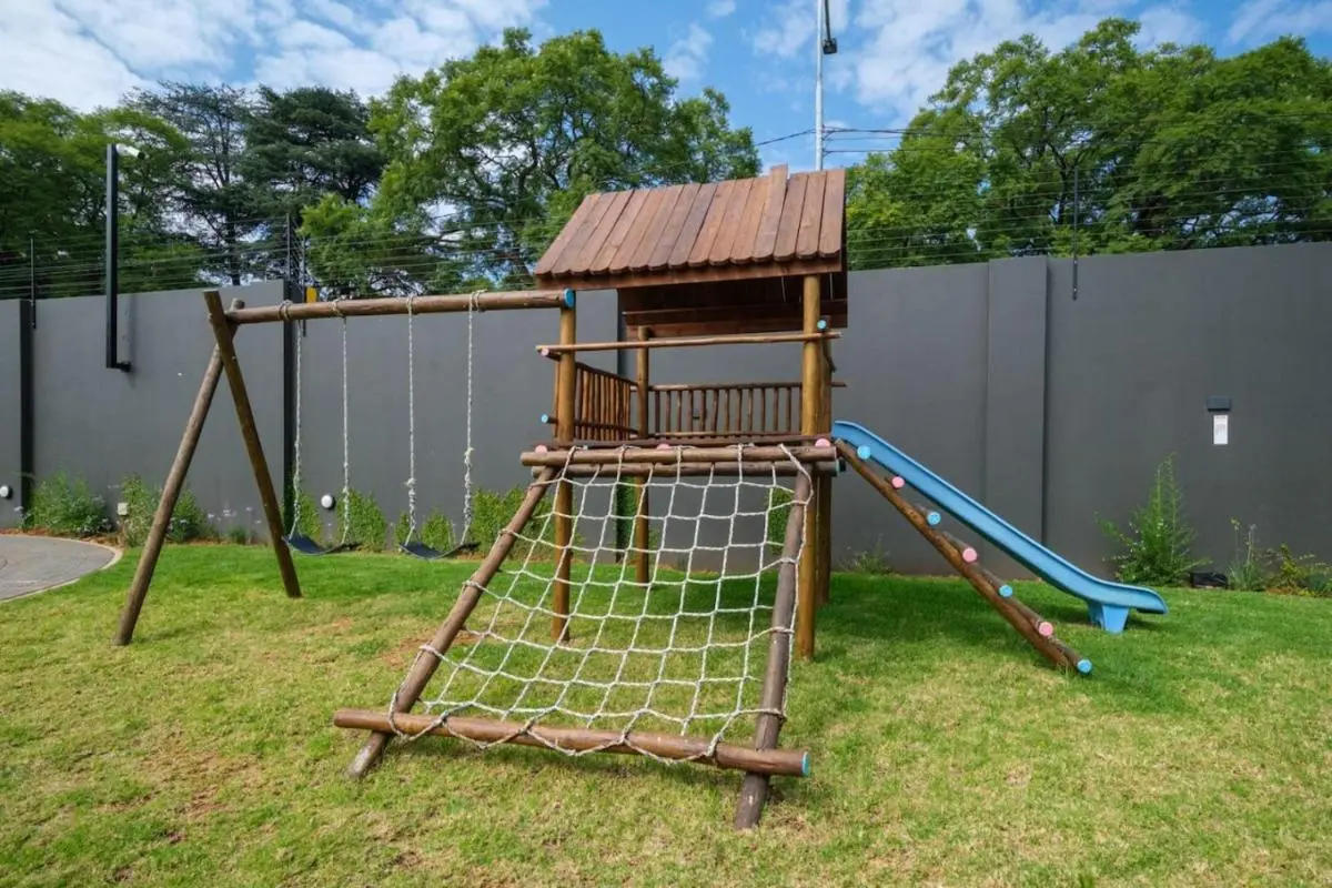 Image 5 of Stylish Studio on Flex on Murray 91B