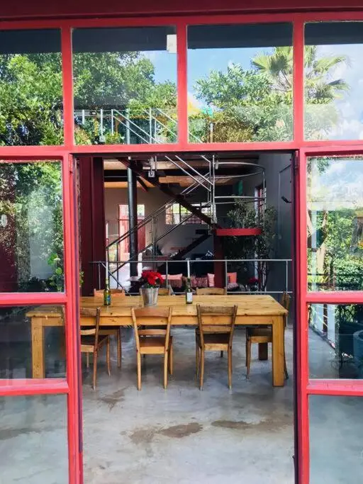 Image 4 of (Sub)urban retreat