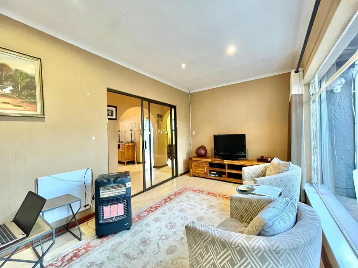 Image 5 of Suburban tranquility