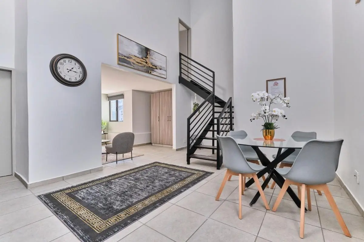 Image 1 of Sunny Rosebank Apartment – Leisure or Business