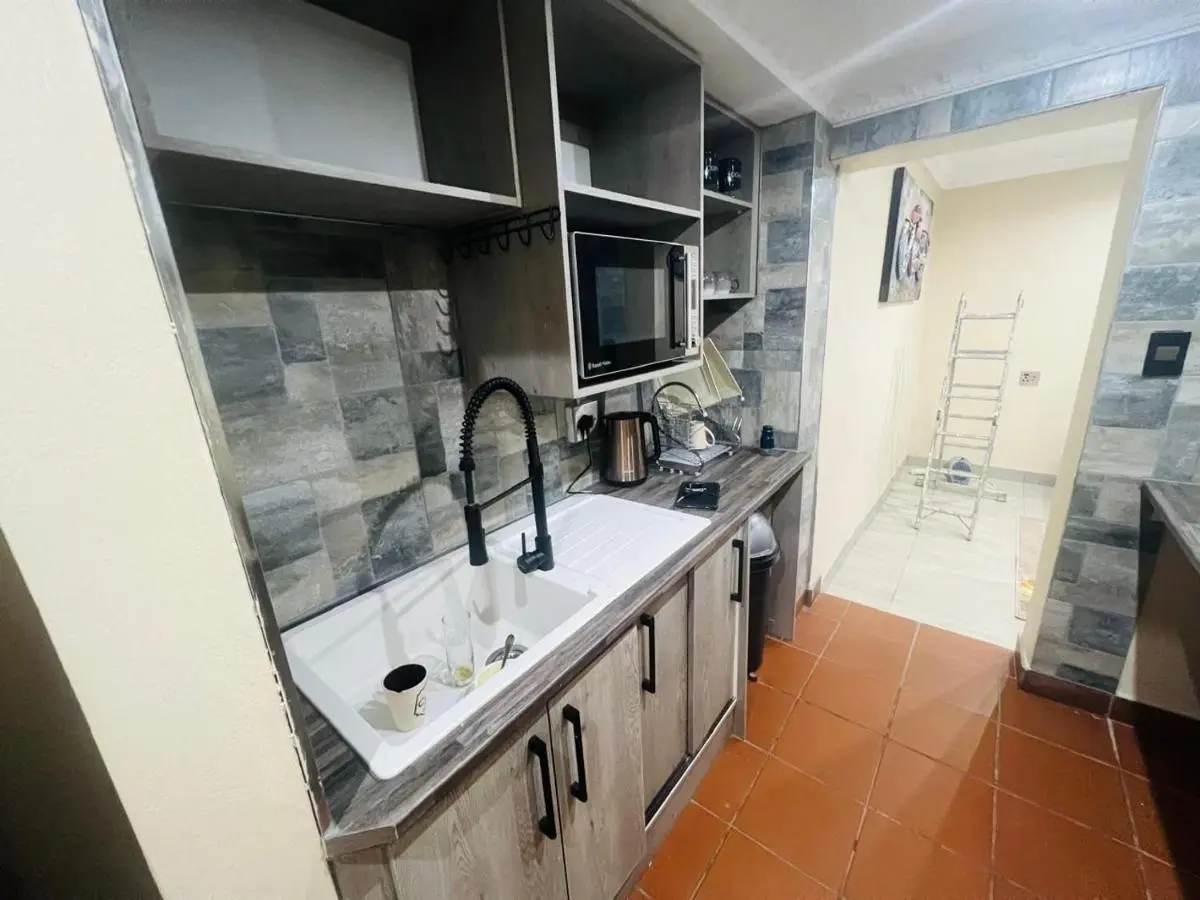 Image 6 of The Archon 20