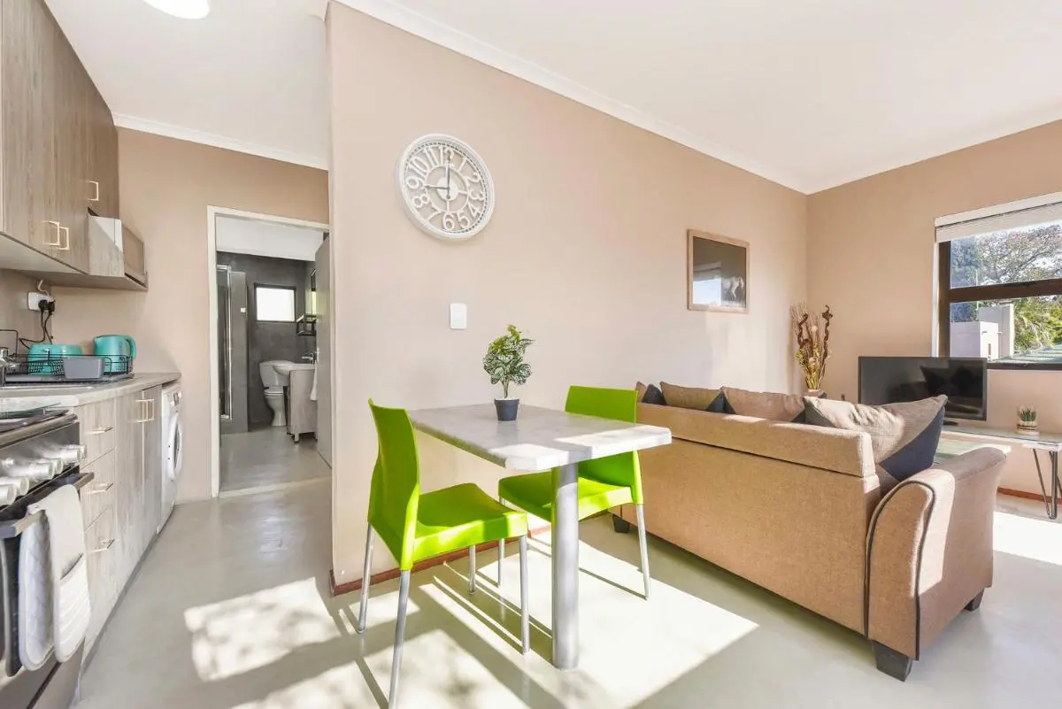 Image 3 of The Bay 41A