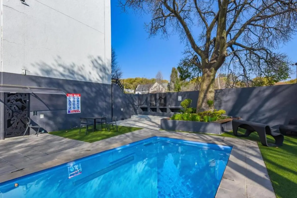 Image 3 of The Bolton in Rosebank 350