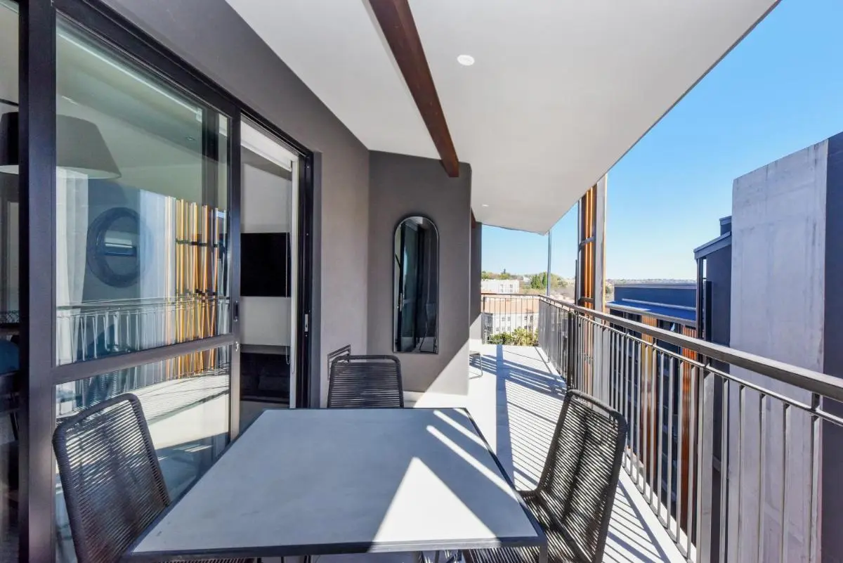 Image 2 of The Emerald 42