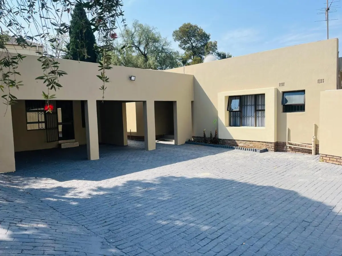 Image 6 of The Hide in Sandown-Sandton