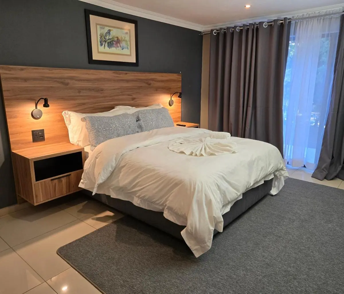 Image 2 of The Hide on Aston-Sandton