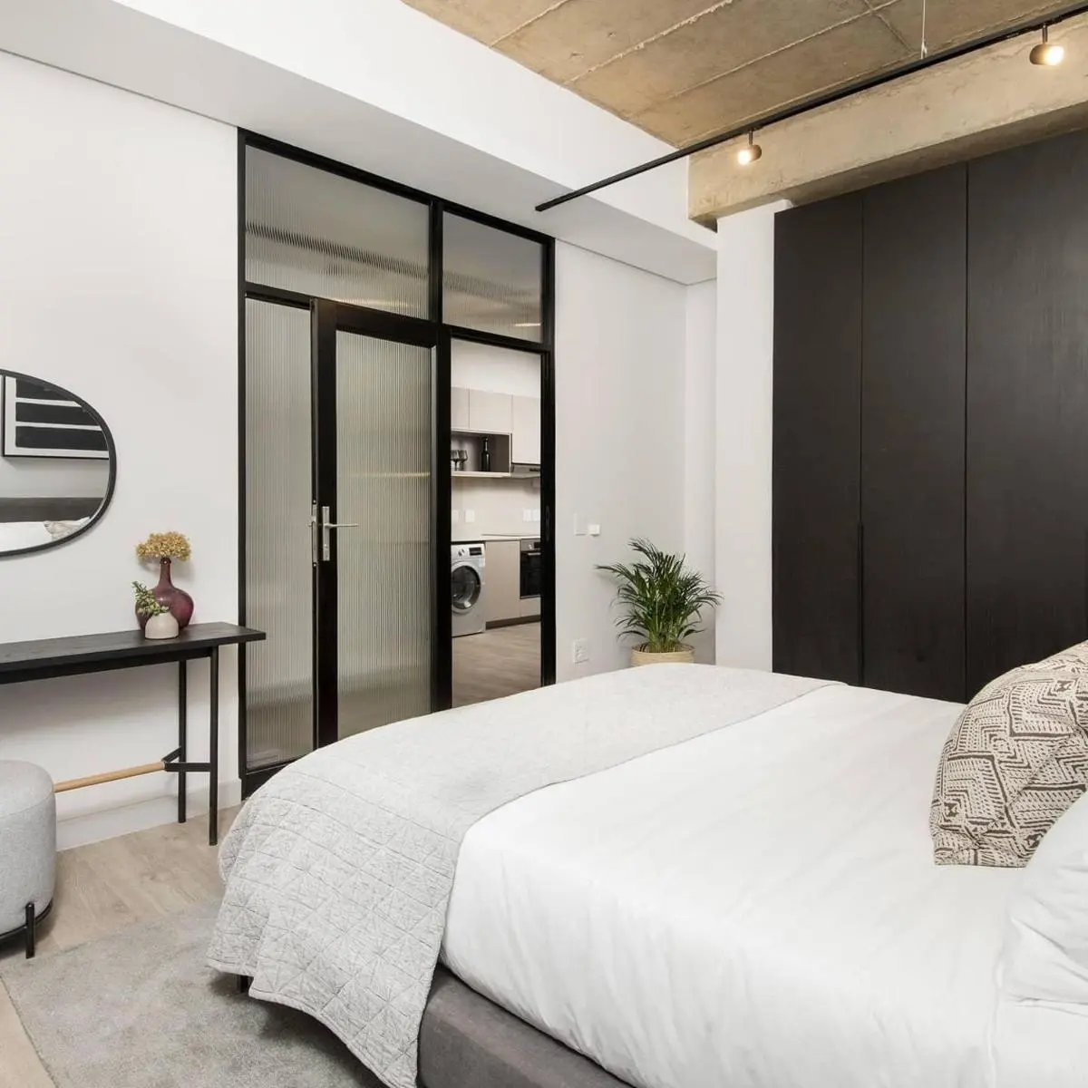 Image 4 of The Lineal Luxury Apartments – Airscape