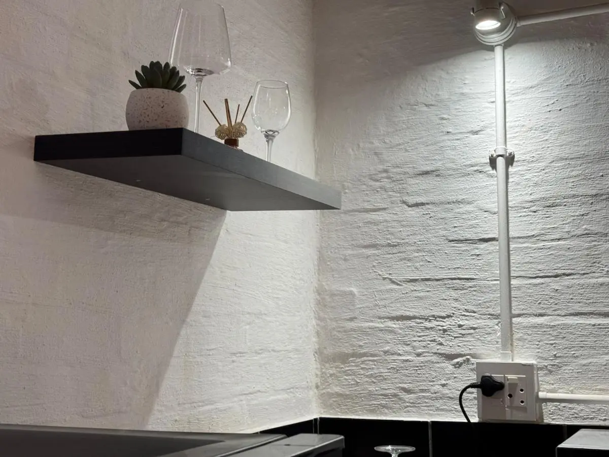 Image 1 of The Nook at Maboneng -24hr security, WiFi, cozy home