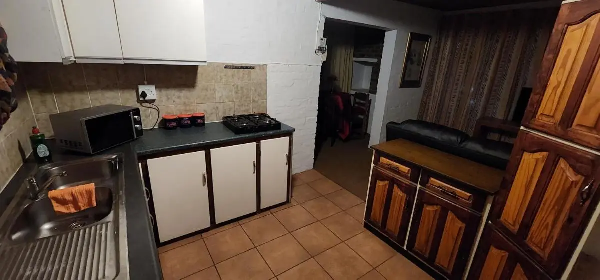 Image 1 of The Rose 47 4th Street Albertskroon