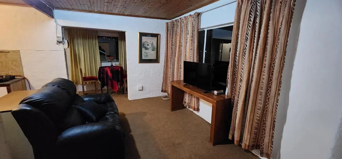 Image 3 of The Rose 47 4th Street Albertskroon