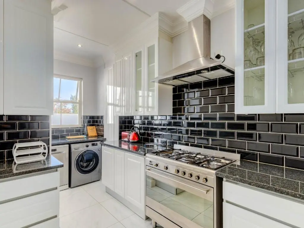 Image of The Royal Manor