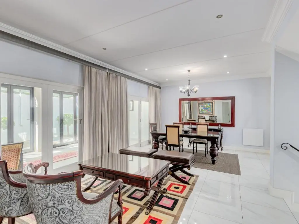 Image 3 of The Royal Manor