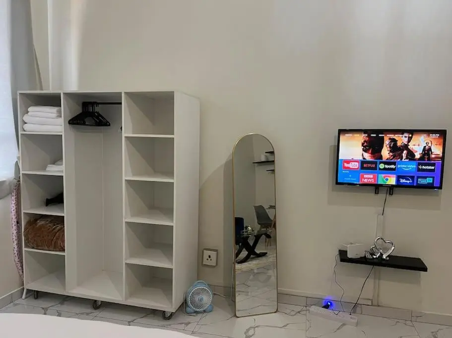 Image 4 of The Sleepover on Moboneng Johannesburg