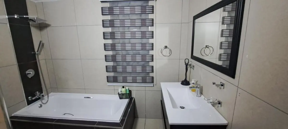 Image 2 of The Southern Views Unit 2 – Private