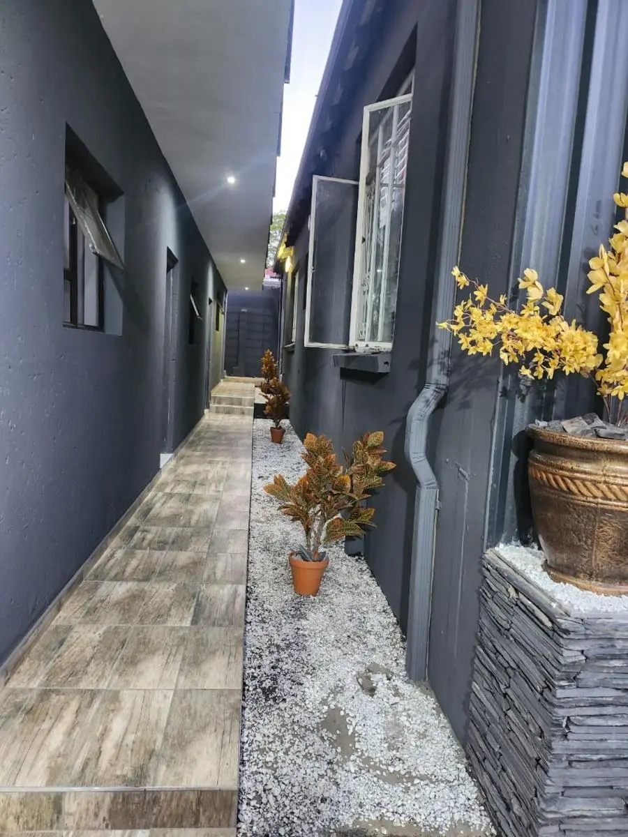 Image 3 of The Throne Goc Guesthouse