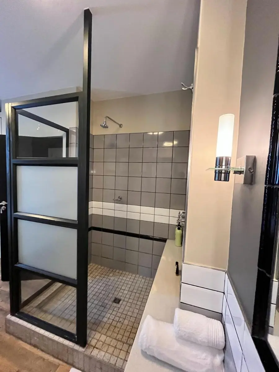 Image 3 of The Vantage Serviced Apartment Collection