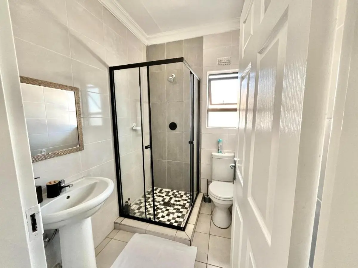 Image 2 of The studios at Forest Glen