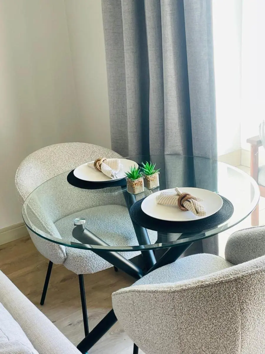 Image 3 of Urban Luxe Stay – 5 Min to Gautrain & Parking