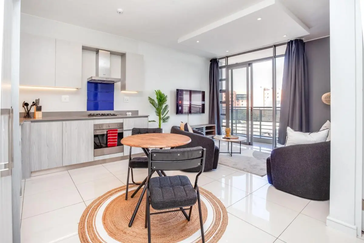 Image 3 of Urban Oasis Apartments at The Median