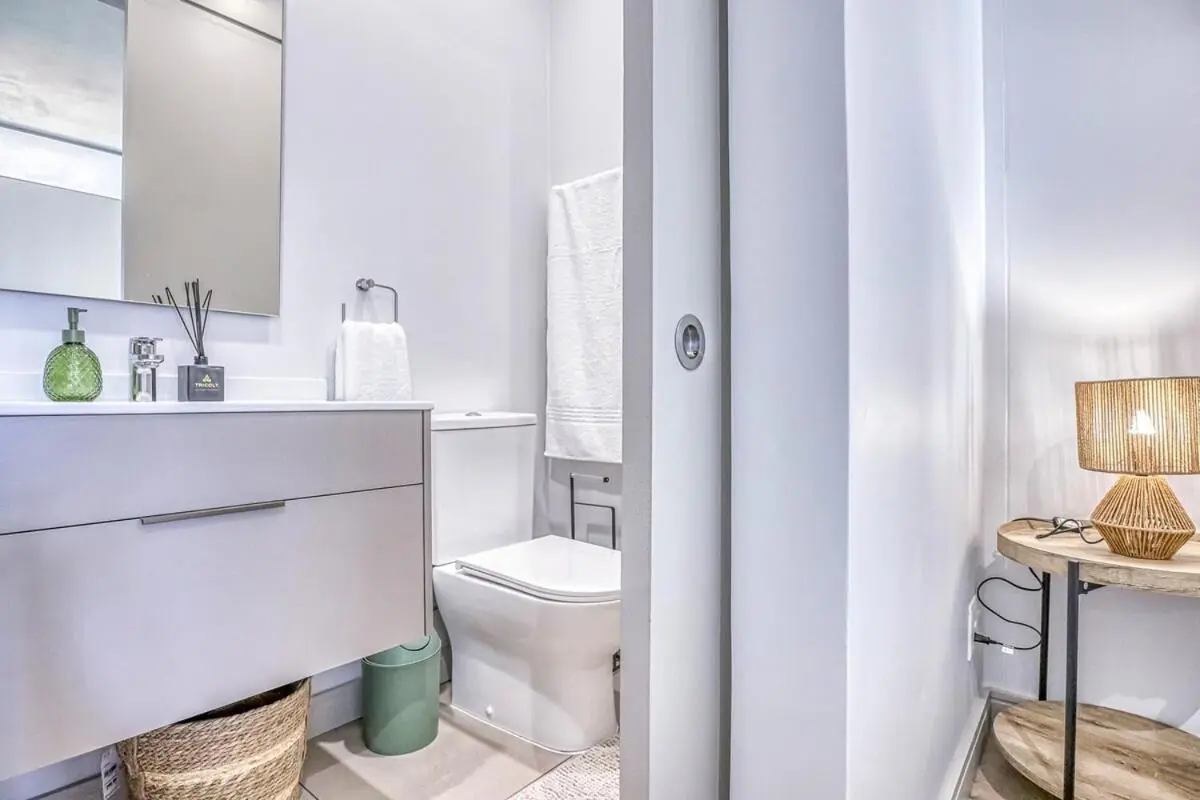 Image 2 of Urban Oasis at One Rosebank