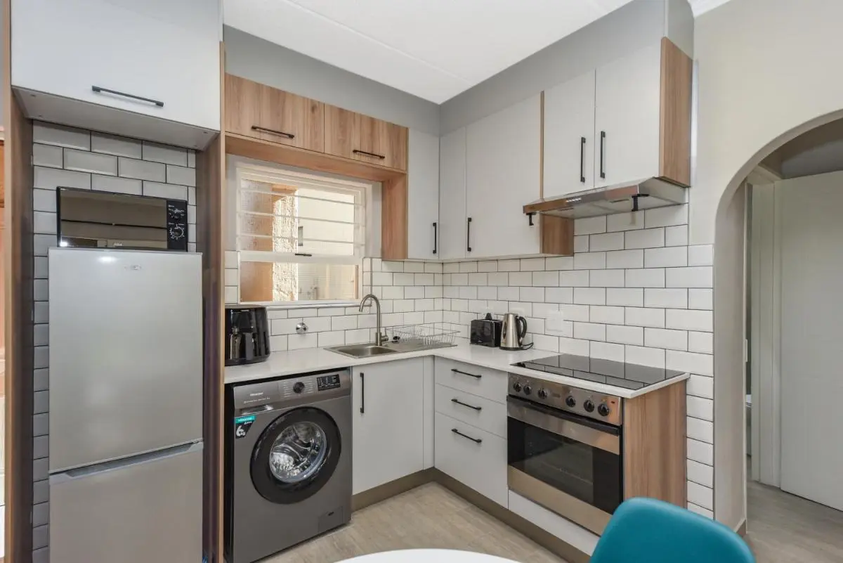 Image 2 of Via Arezzio 50