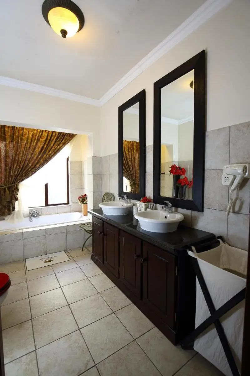 Image 3 of Villa Lugano Guesthouse