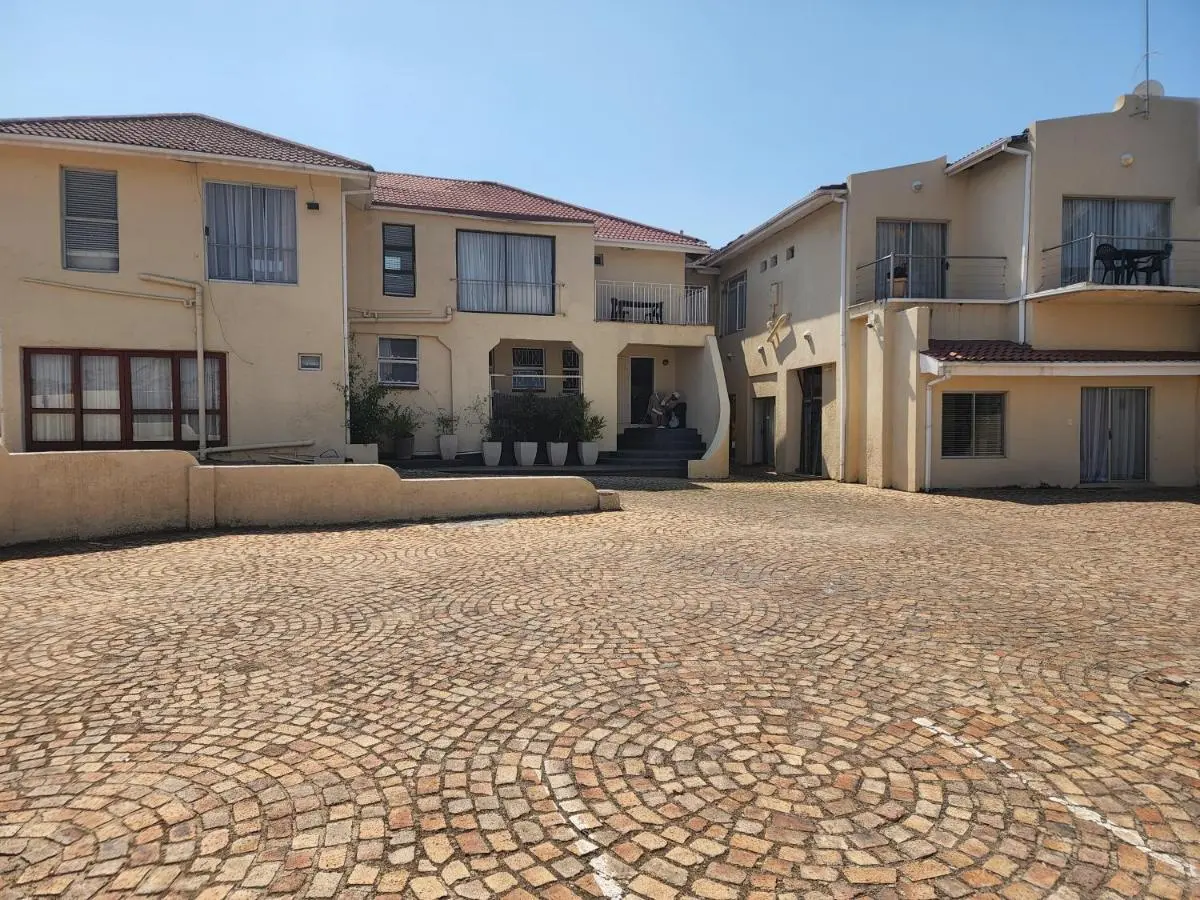 Image 6 of Winchester Lodge