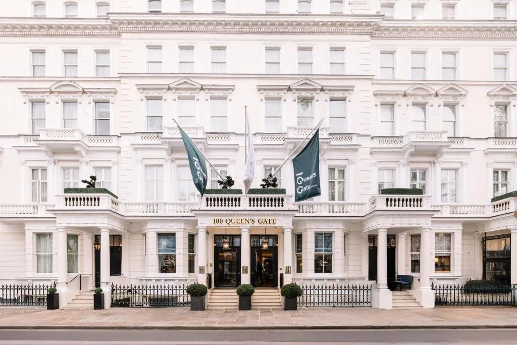 Image 1 of 100 Queen’s Gate Hotel London Kensington, Curio Collection by Hilton