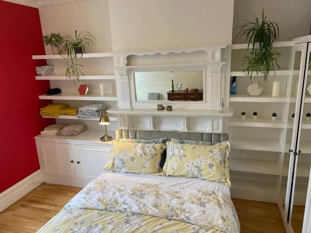 10 min to The Heart of London – Zone 2 – Charming 2 bed Apartment