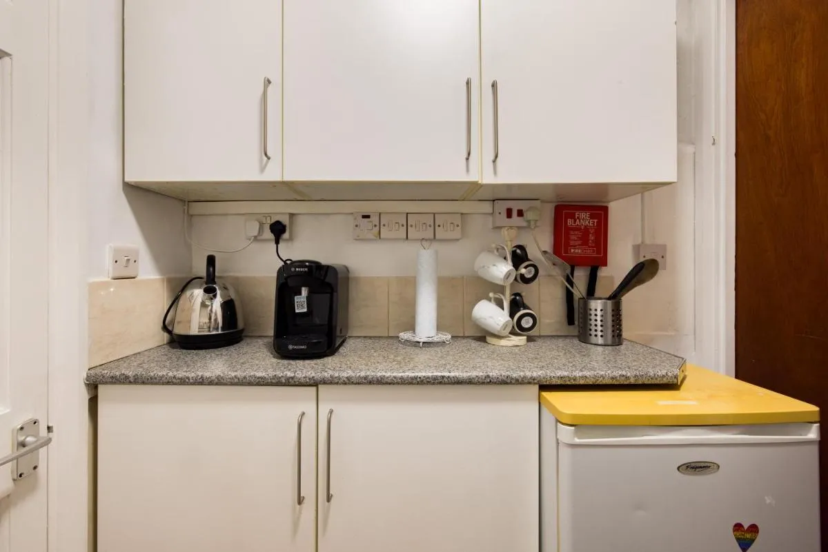 Image 4 of 1BD Apartment near Olympic Park, East London