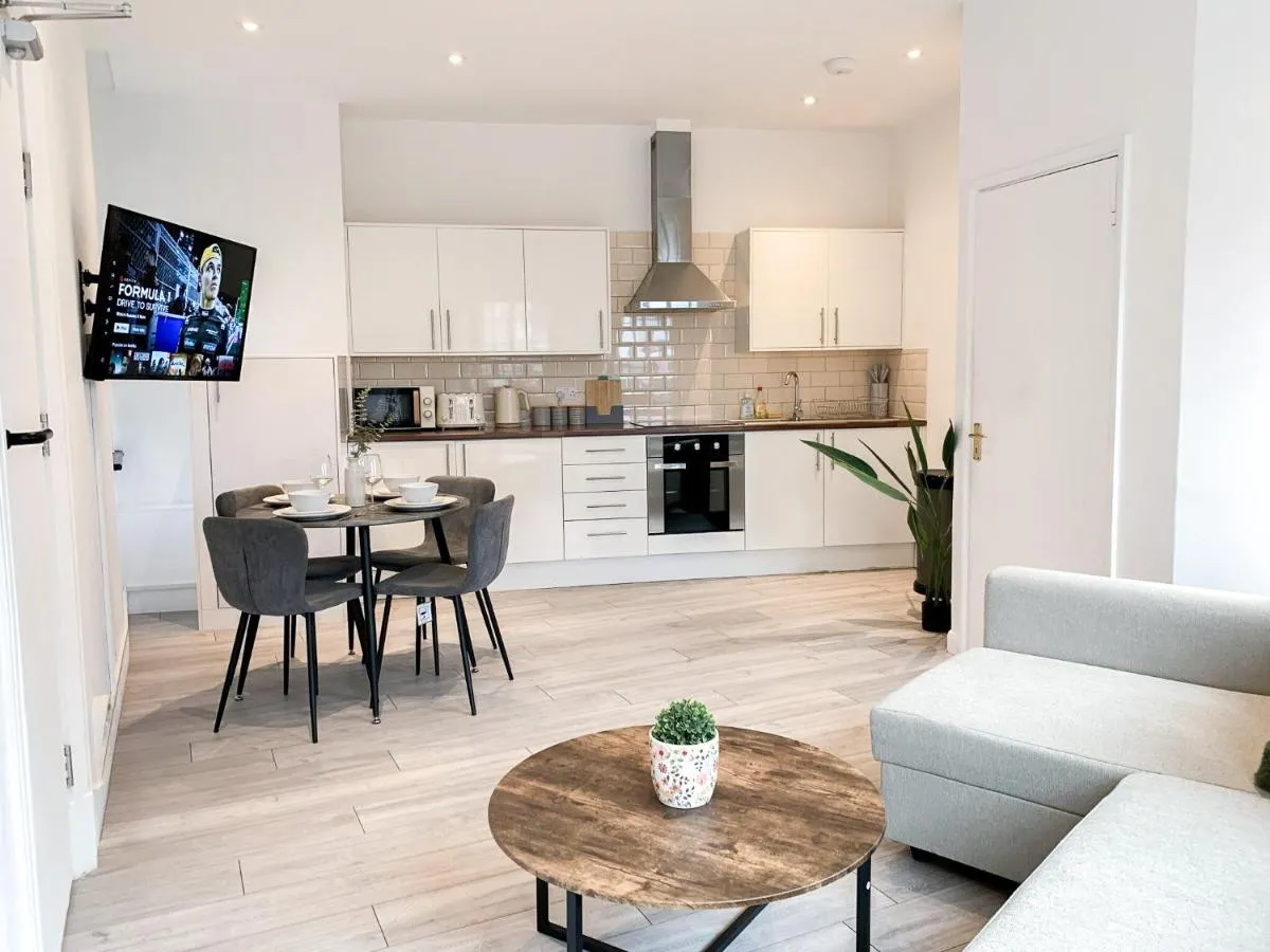 Image 3 of 1-Bedroom Apartments in Shoreditch, Old Street, Hoxton