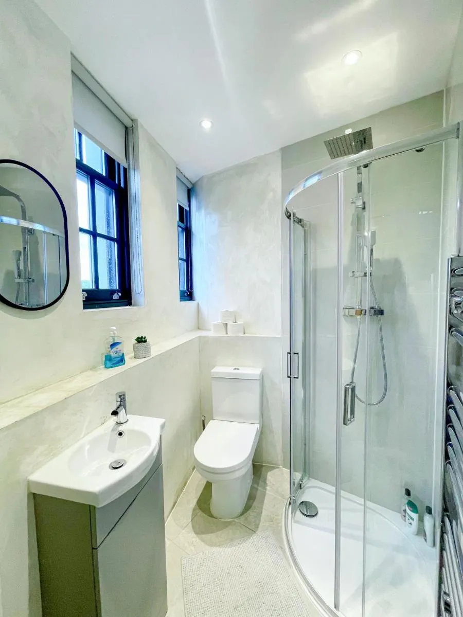 Image 4 of 1-Bedroom Apartments in Shoreditch, Old Street, Hoxton