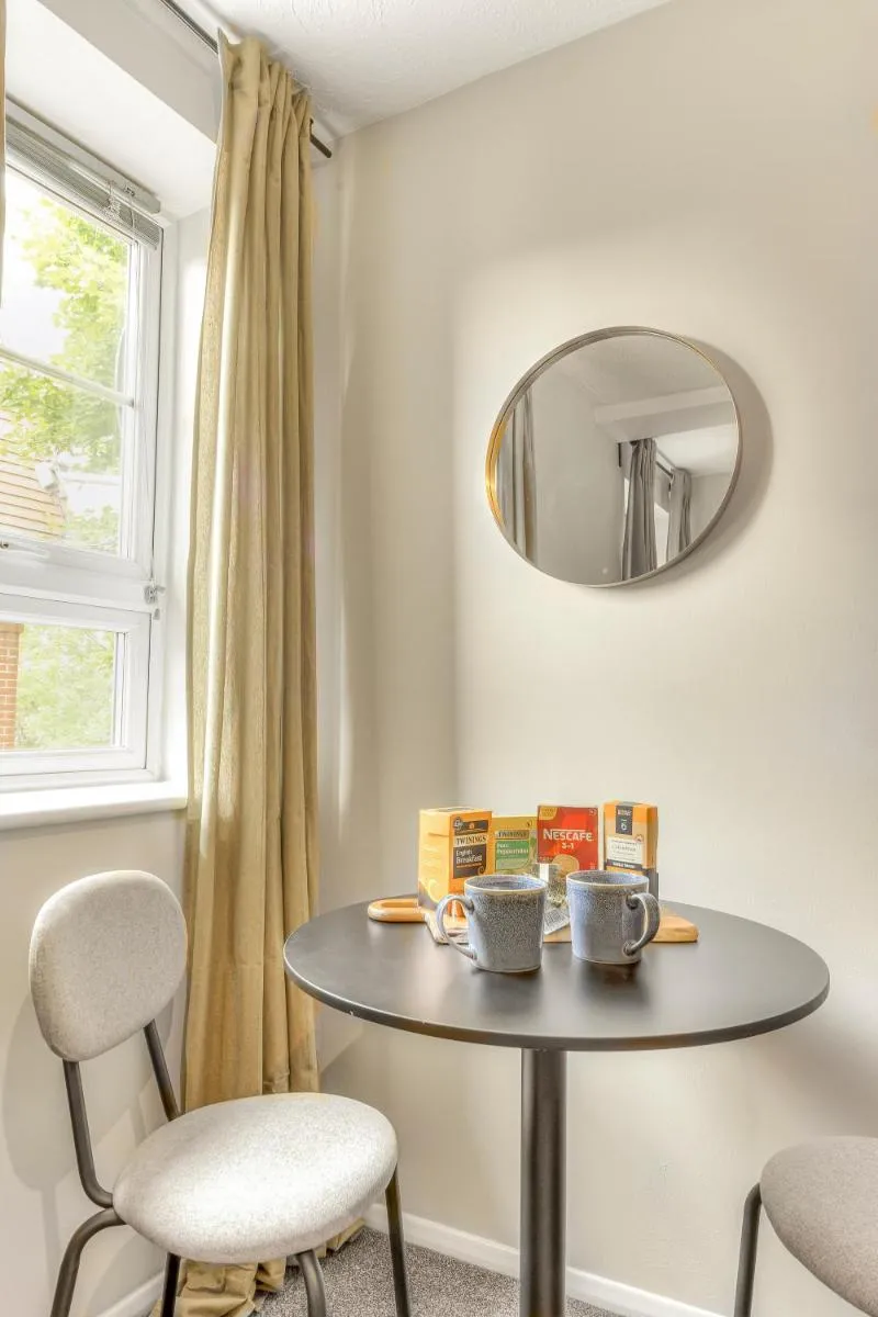 Image 4 of 1 Bed Apartment London ABBA, Excel, & Olympic Stadium