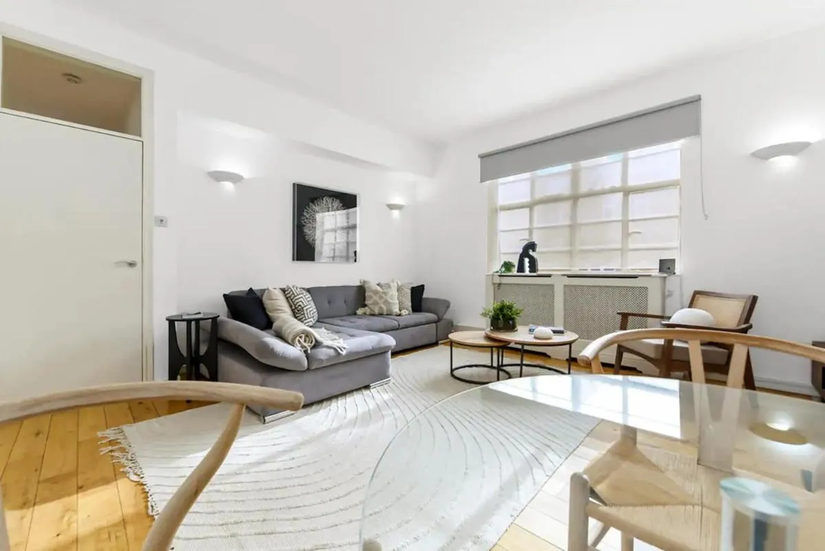 Image 5 of 1 Bed Apartment- Mayfair 6