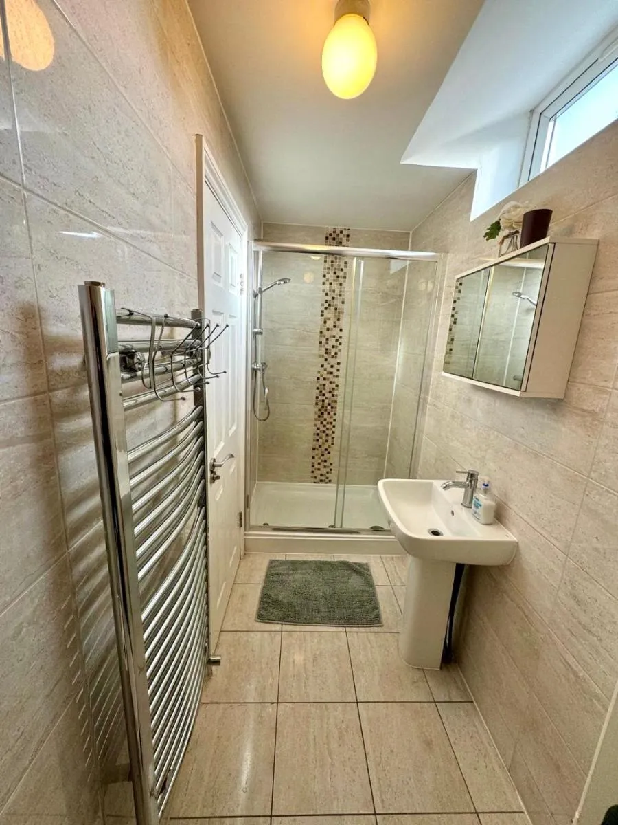 Image 4 of 1 Bed Flat London a step to Emirates Stadium