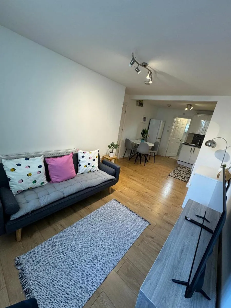 Image 5 of 1 Bed Flat London a step to Emirates Stadium