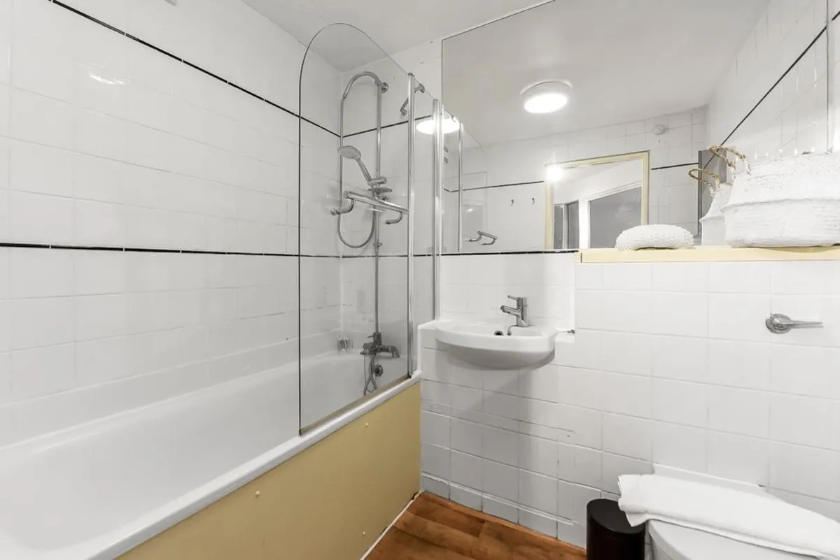 Image 3 of 1 Bed Garden Flat- Belsize Park