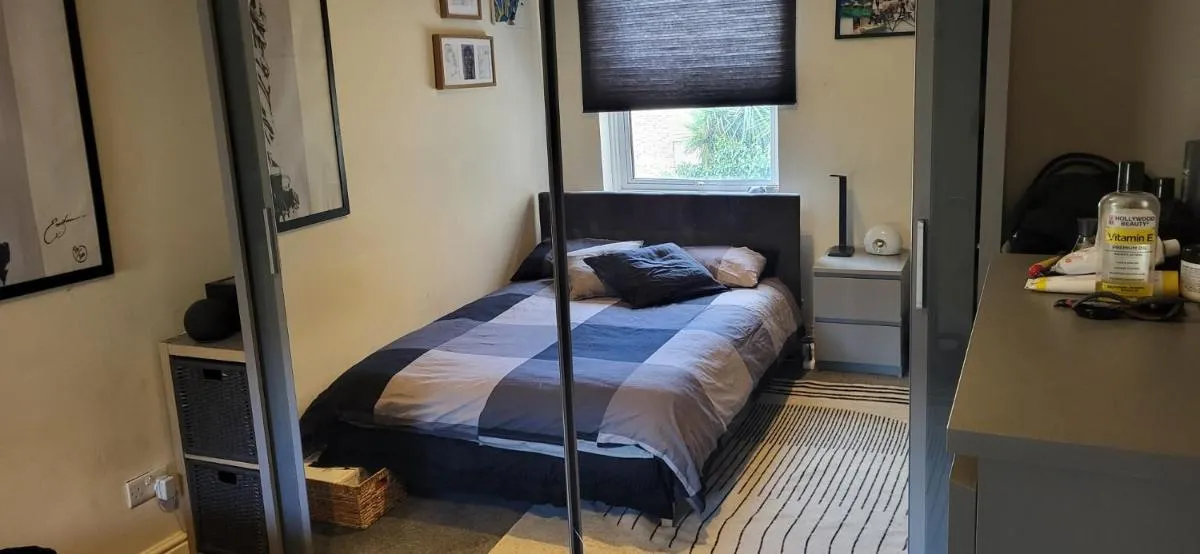Image 3 of 1 Bedroom Flat 27 Mins to London Victoria