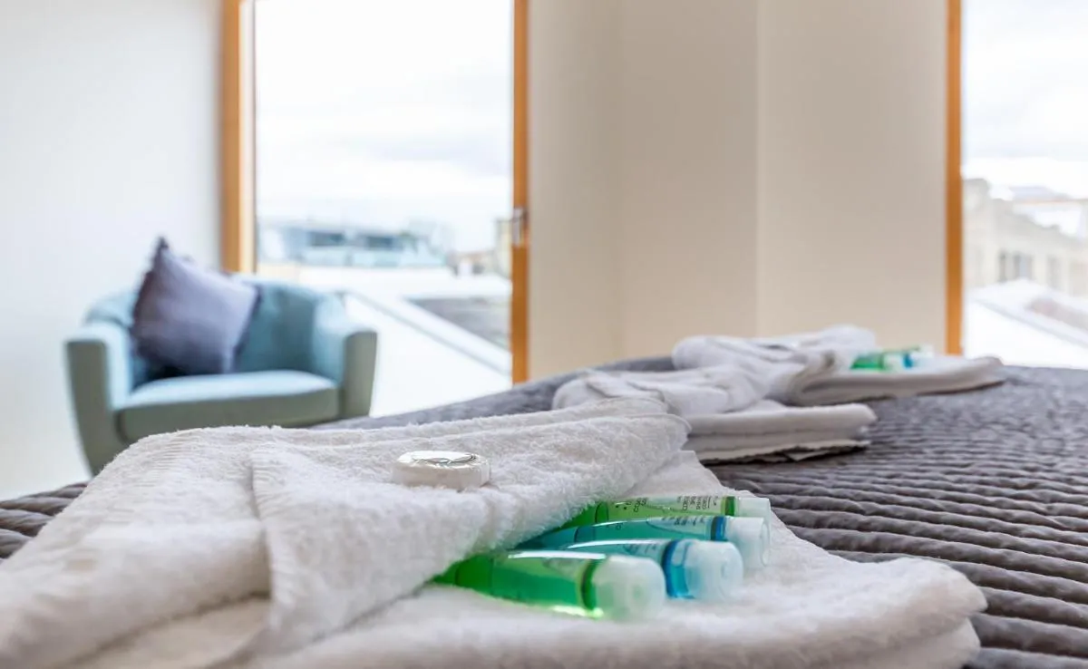 Image 3 of 1 Bedroom Stylish Apartment near Regents Park FREE WIFI & AIRCON by City Stay Aparts London